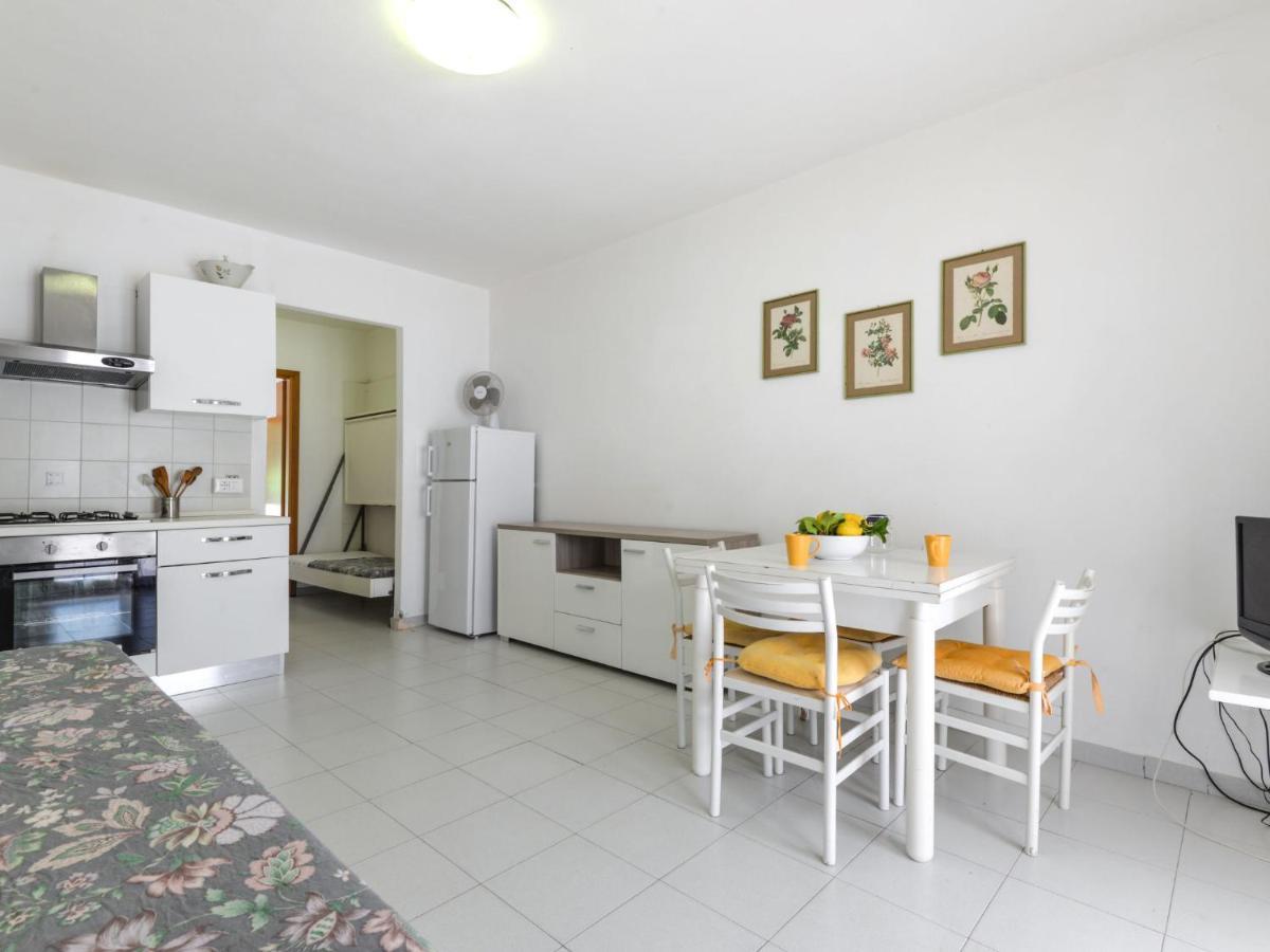 Apartment Cala Rossa-1 By Interhome Nisporto Eksteriør billede